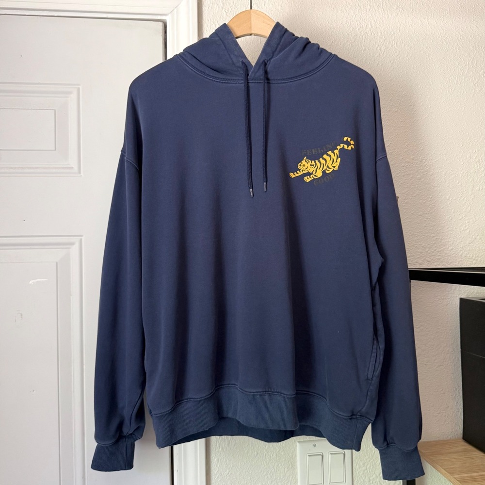 CANDY STRIPPER navy japan leopard graphic long sleeve knit hoodie sweater